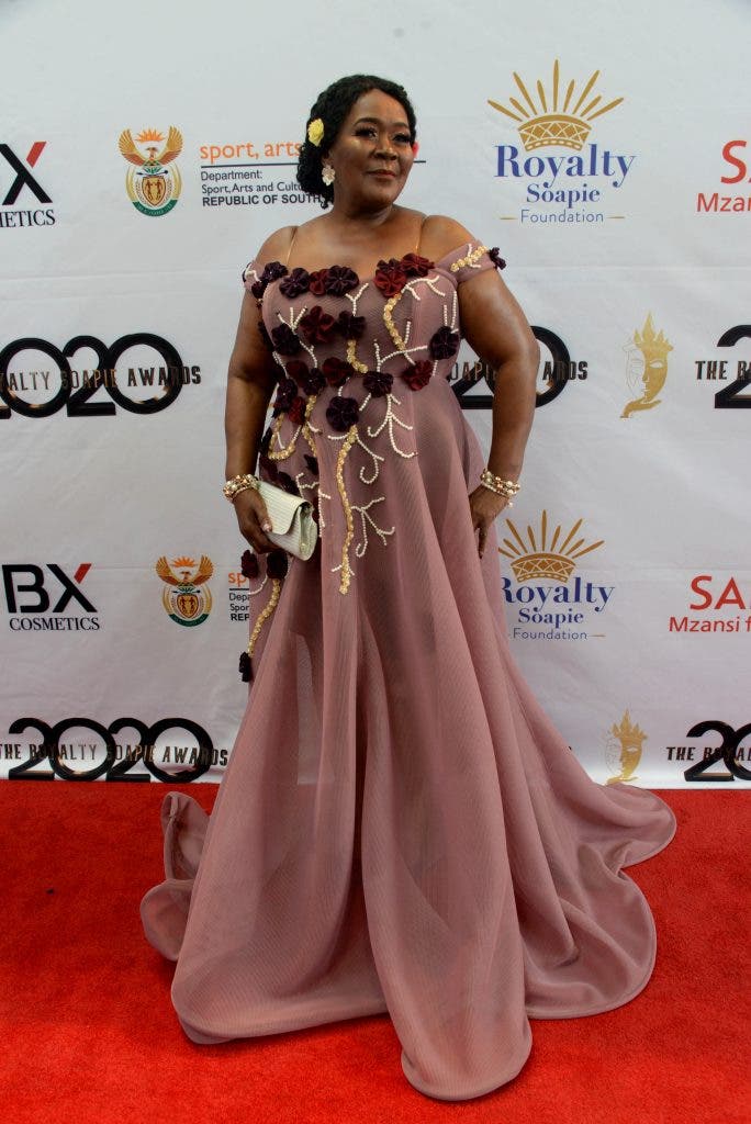 PICS: Trendy TV stars! The best dressed at the Royalty Soapie Awards |  All4Women