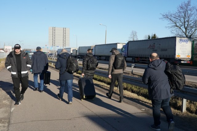 Volodymyr Zelensky bans