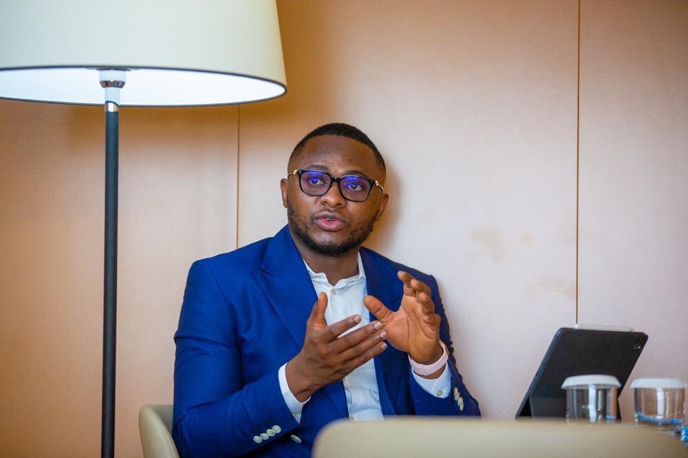 Ubi Franklin reacts