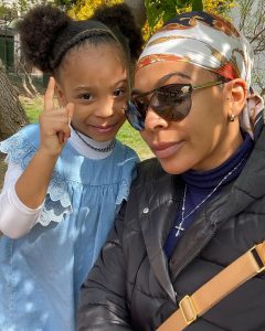 Tboss Idowu and daughterer