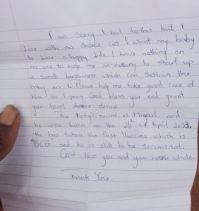 Photos: Cameroonian mother abandons newborn baby, drops note