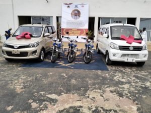 Innoson gifts Ooni of Ife cars, motorcycles