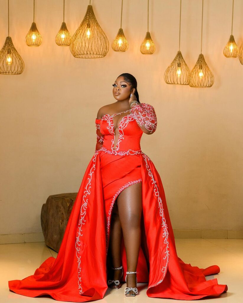  Actress Eniola Badmus replies 