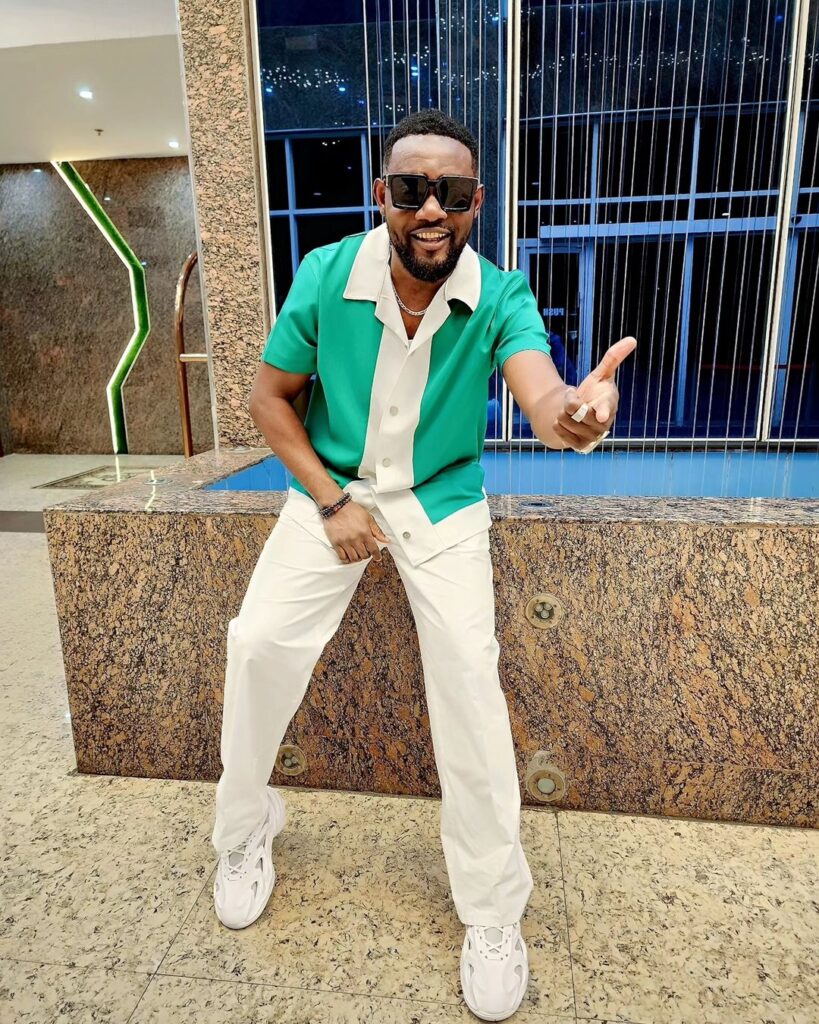 Comedian AY tenders